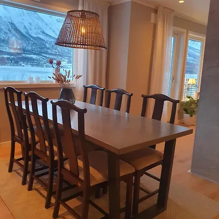 Balsfjord Fjord & Mountain View Vollan
