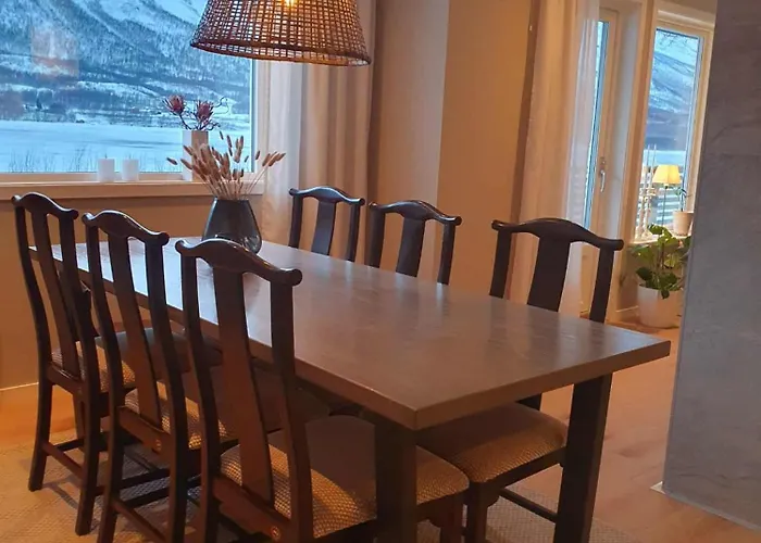 Balsfjord Fjord & Mountain View Vollan