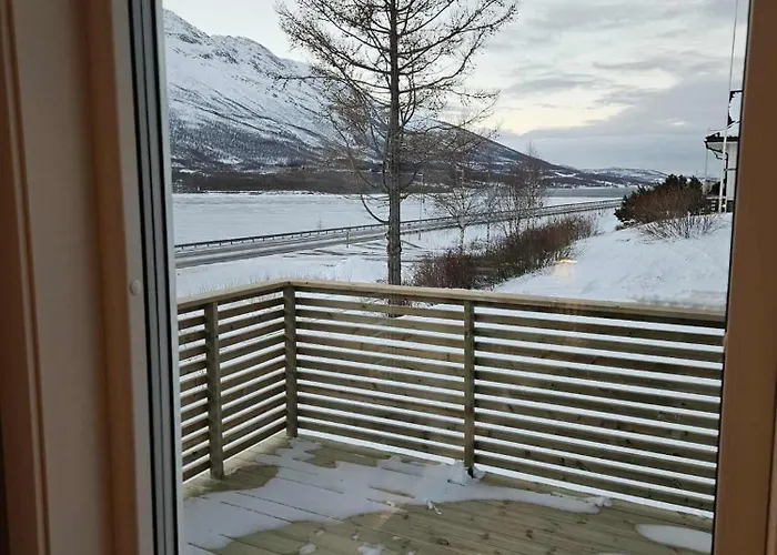 Feriehus Balsfjord Fjord & Mountain View *